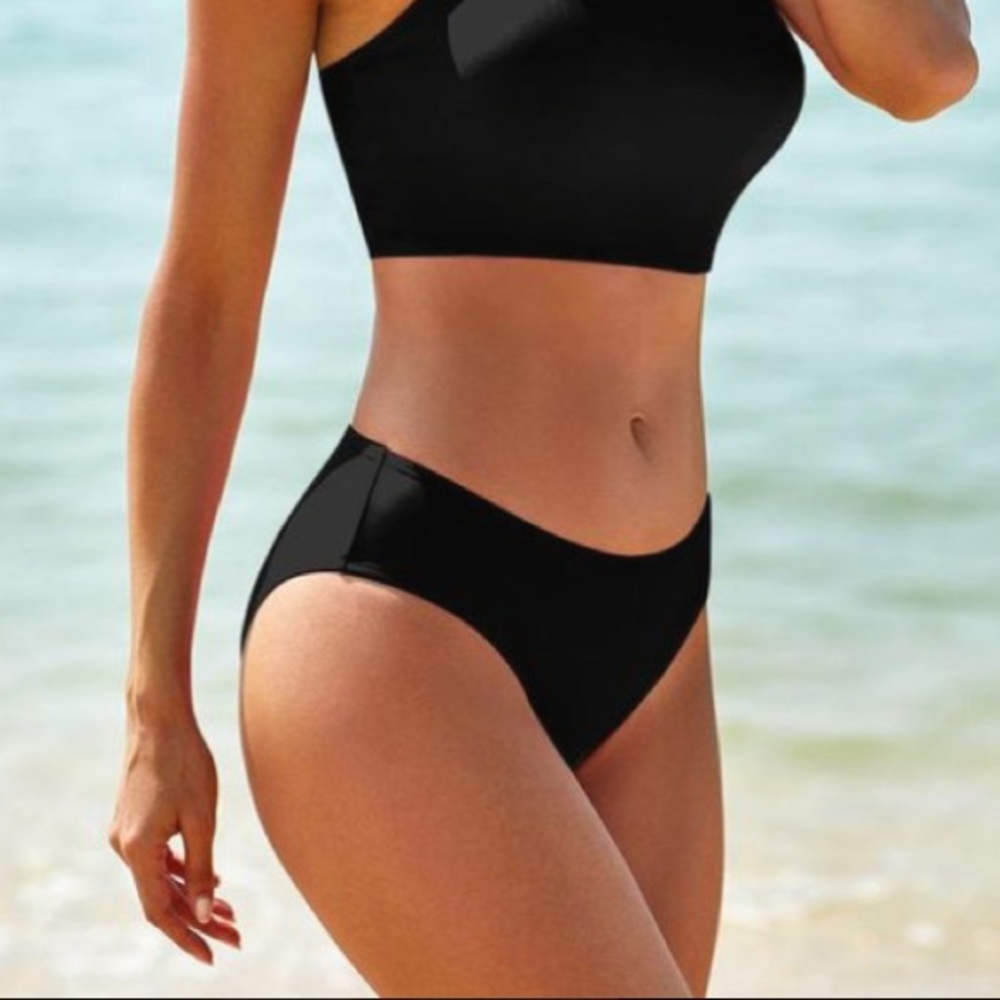 🟡DSG medium black bikini bottoms